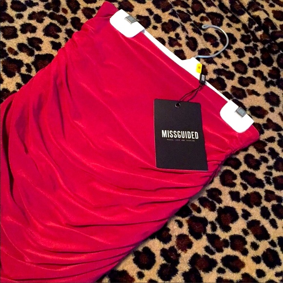 Burgundy Ruched Pencil Skirt - Picture 3 of 5